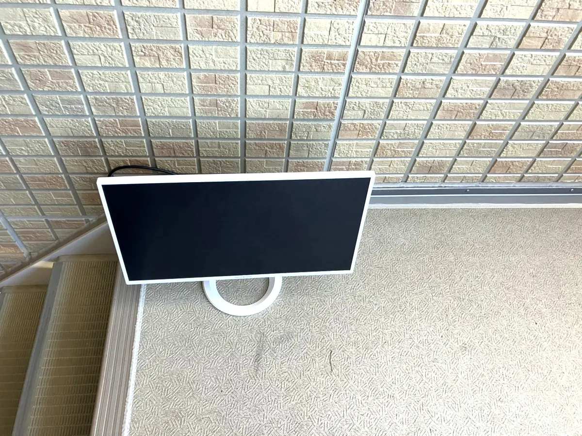 「買い替えで不要になった薄型テレビを回収しました」作業写真